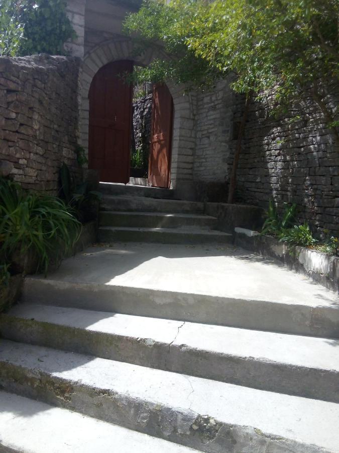 Ruols Guesthouse Αργυρόκαστρο Εξωτερικό φωτογραφία